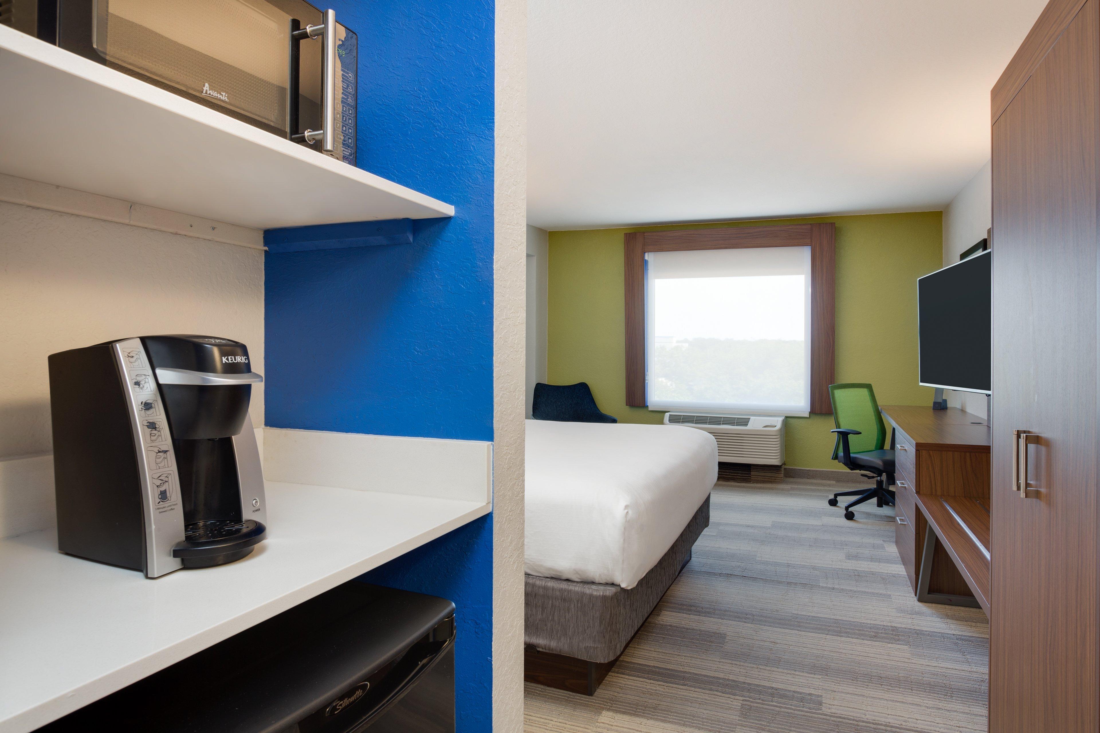 Holiday Inn Express Hotel & Suites Tampa-Fairgrounds-Casino By Ihg Dış mekan fotoğraf