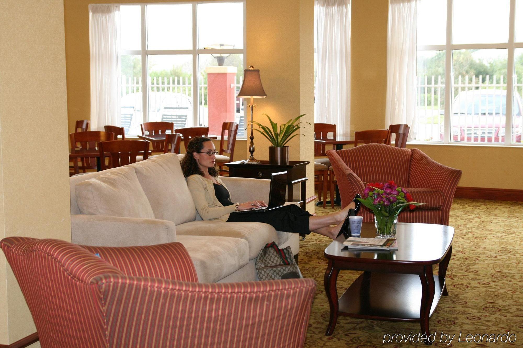 Holiday Inn Express Hotel & Suites Tampa-Fairgrounds-Casino By Ihg İç mekan fotoğraf